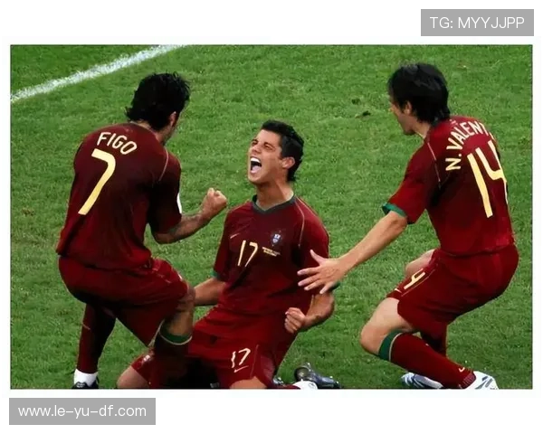 黄金右路再现?回顾菲戈震撼世界的经典一刻 黄金右路再现?回顾菲戈震撼世界的经典一刻